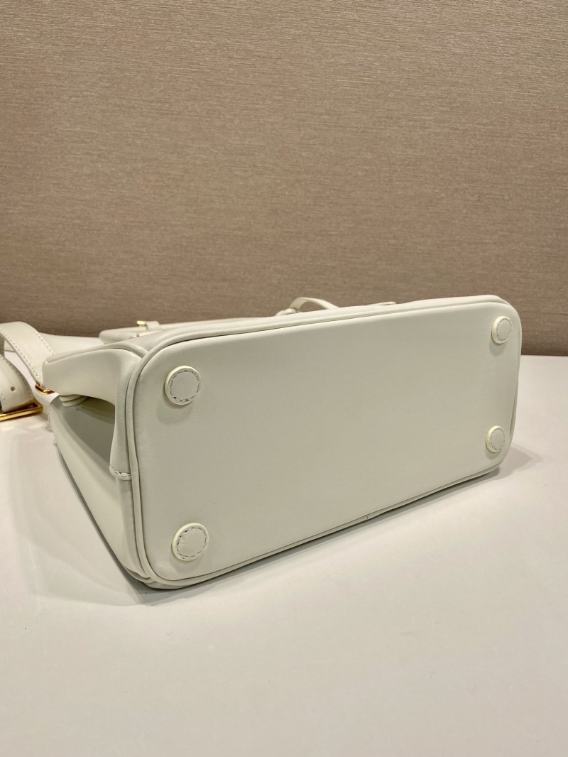 Pra*a top handle bags